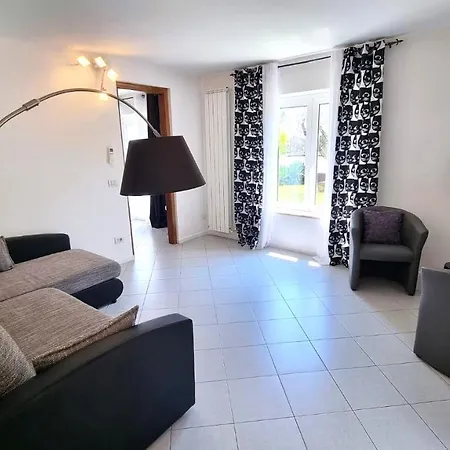 Comfort - Appartment - Pool 卡斯特努沃德加尔达
