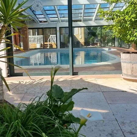公寓 Comfort - Appartment - Pool 卡斯特努沃德加尔达
